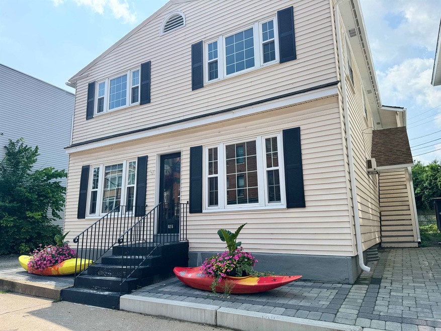 325 Central St unit 2, Franklin, NH 03235 - photo 1