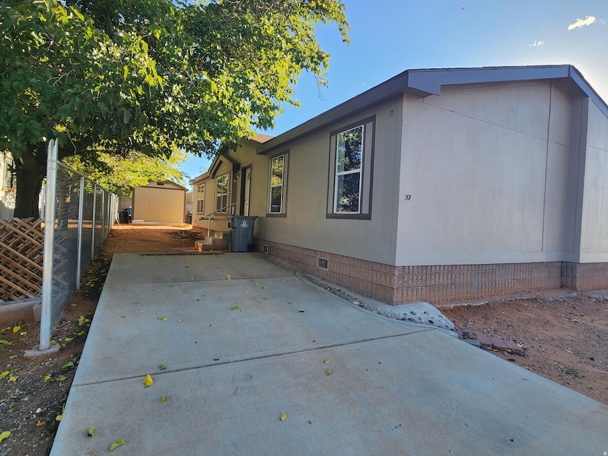 57 Aero Ave, Page, AZ 86040 - photo 1