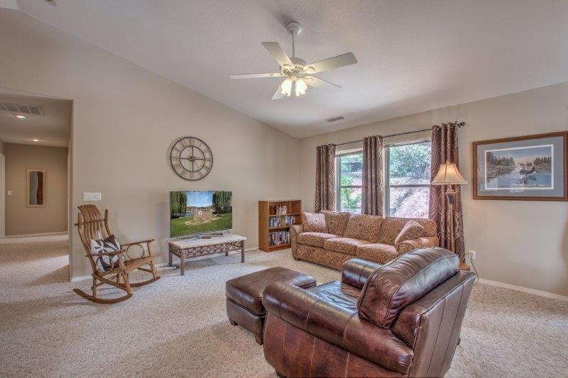 Living Room (1)