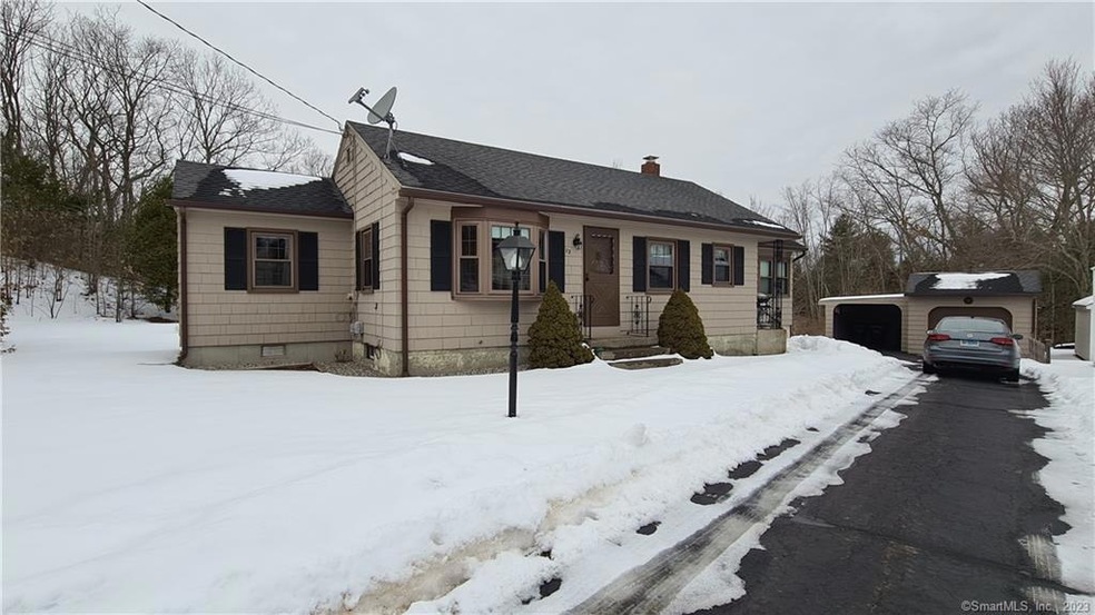 12 Howard Dr, Willimantic, CT 06226 - photo 1