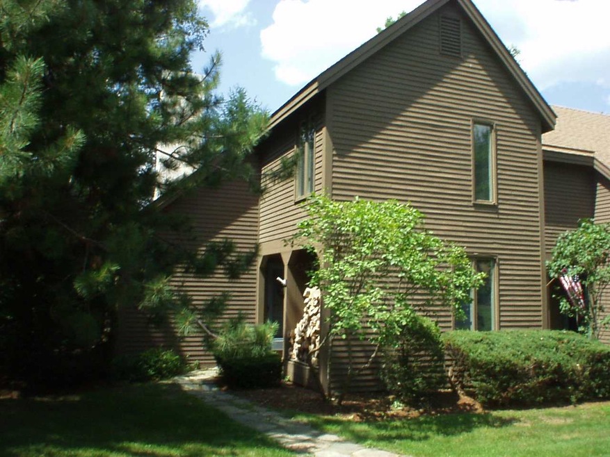 807 Murphys Rd, Quechee, VT 05059 - photo 1