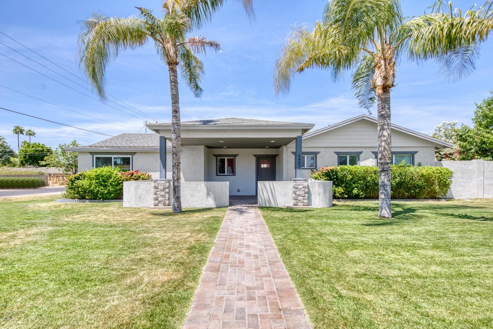 5402 E Pinchot Ave, Phoenix, AZ 85018 - photo 1