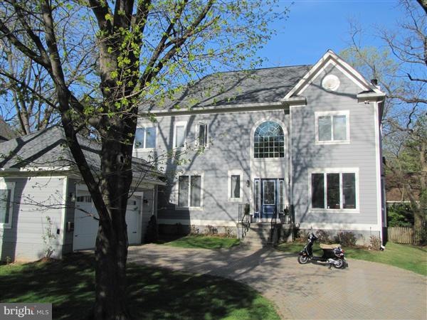 322 Grove Ave, Falls Church, VA 22046 - photo 1