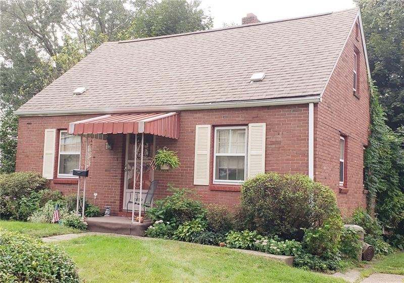 Front of house. Great front yard! Close to park!