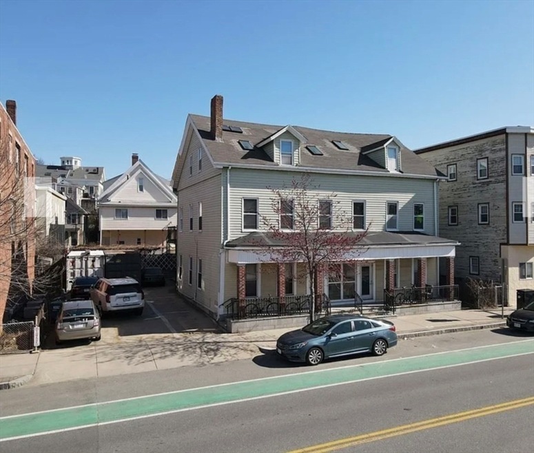 573 Somerville Ave unit A, Somerville, MA 02143 - photo 1