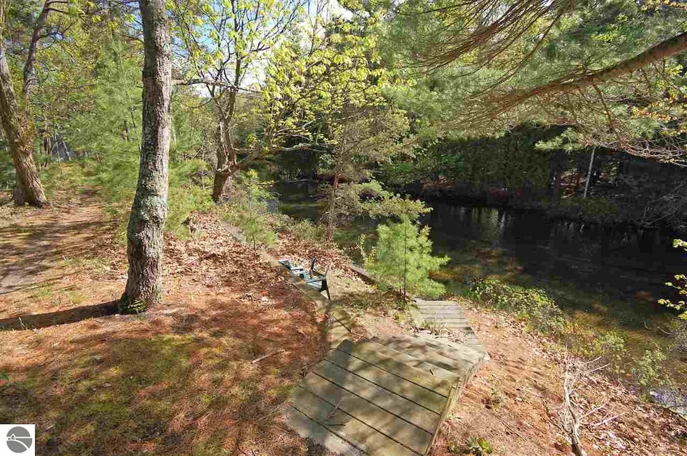The Crystal River view from the deck area.