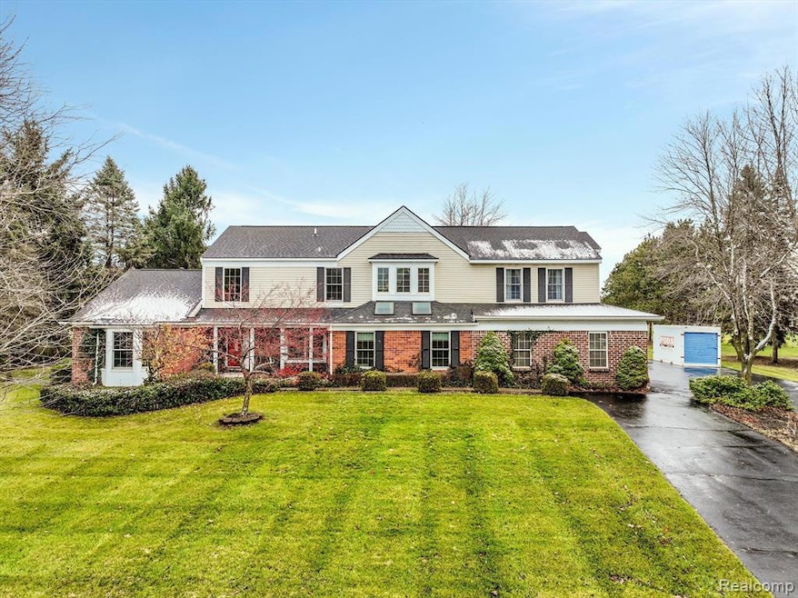 Sold $565,000
