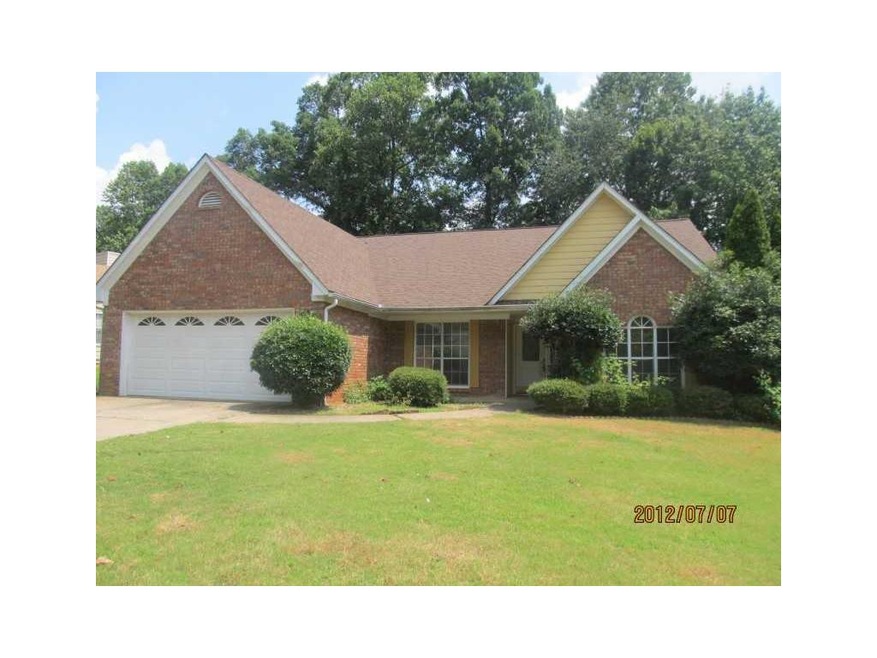 Exterior Front. 2829 Sterling Drive