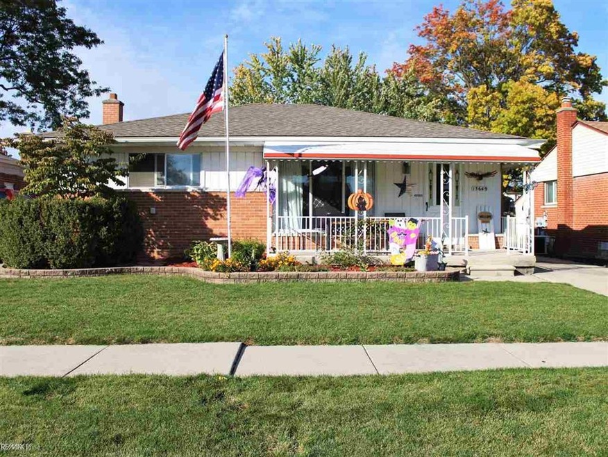 15649 Flanagan St, Roseville, MI 48066 - photo 1