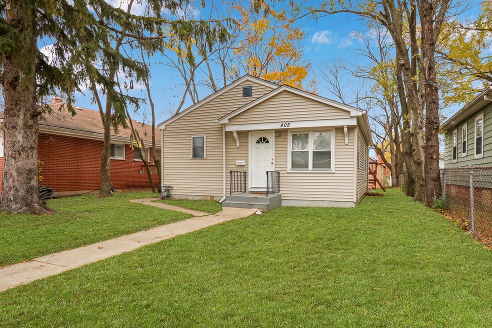 405 S Lewis Ave, Waukegan, IL 60085 - photo 1