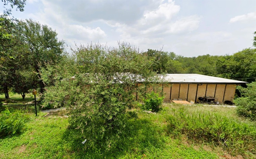 1001 Burleson St, San Marcos, TX 78666 - photo 1