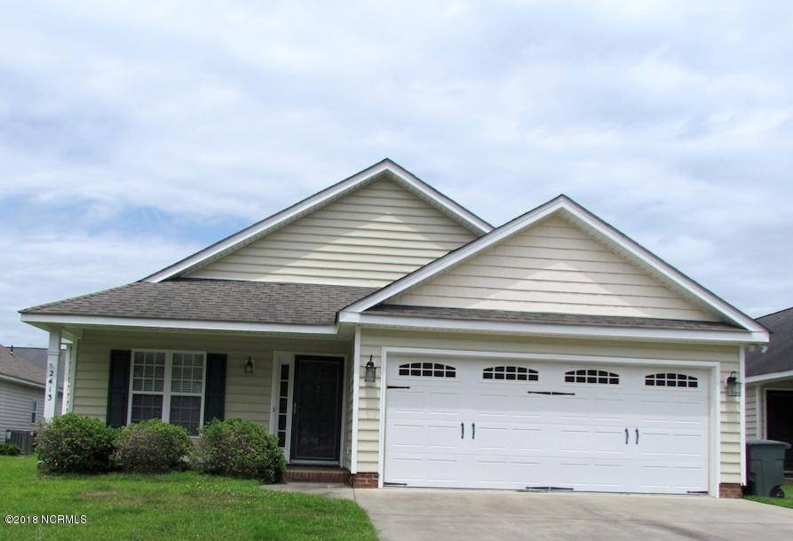 2413 Sawgrass Dr, Winterville, NC 28590 - photo 1