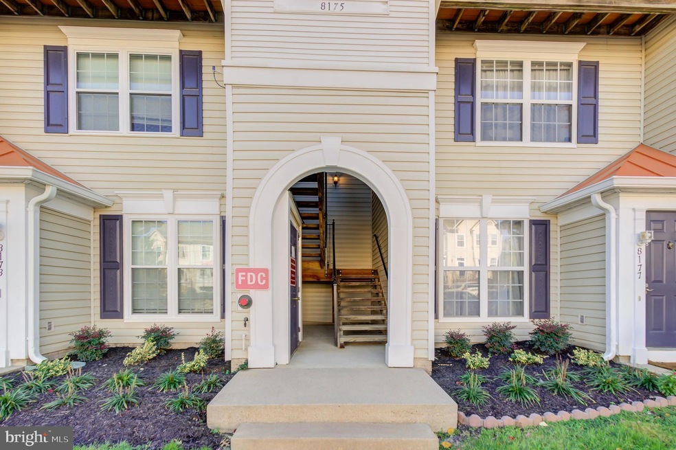 8175 Halley Ct unit 8175-303, Lorton, VA 22079 - photo 1