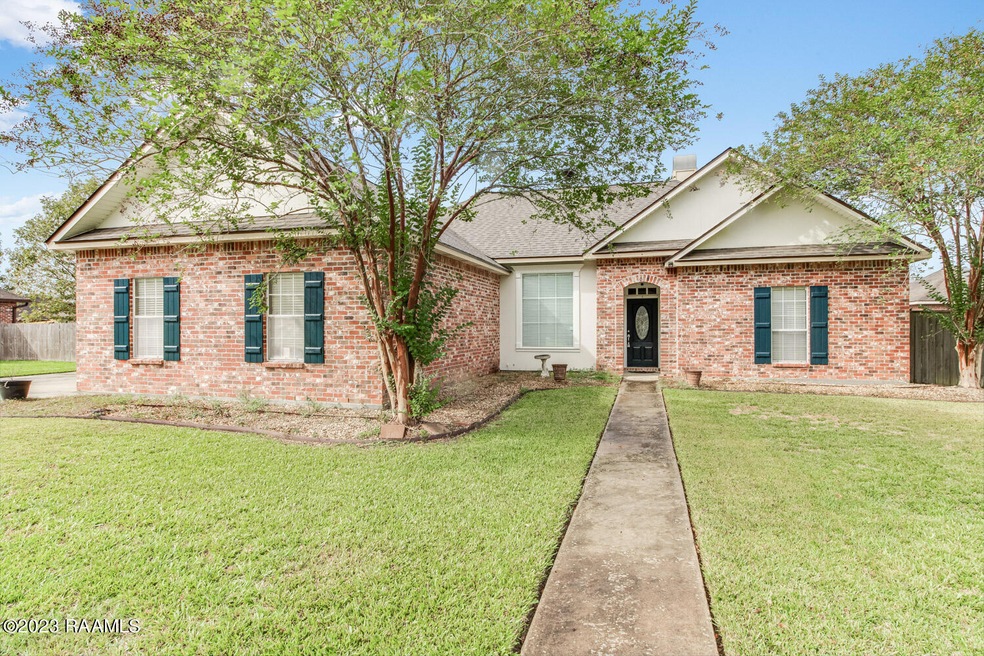 305 Bridgeport Lane-17