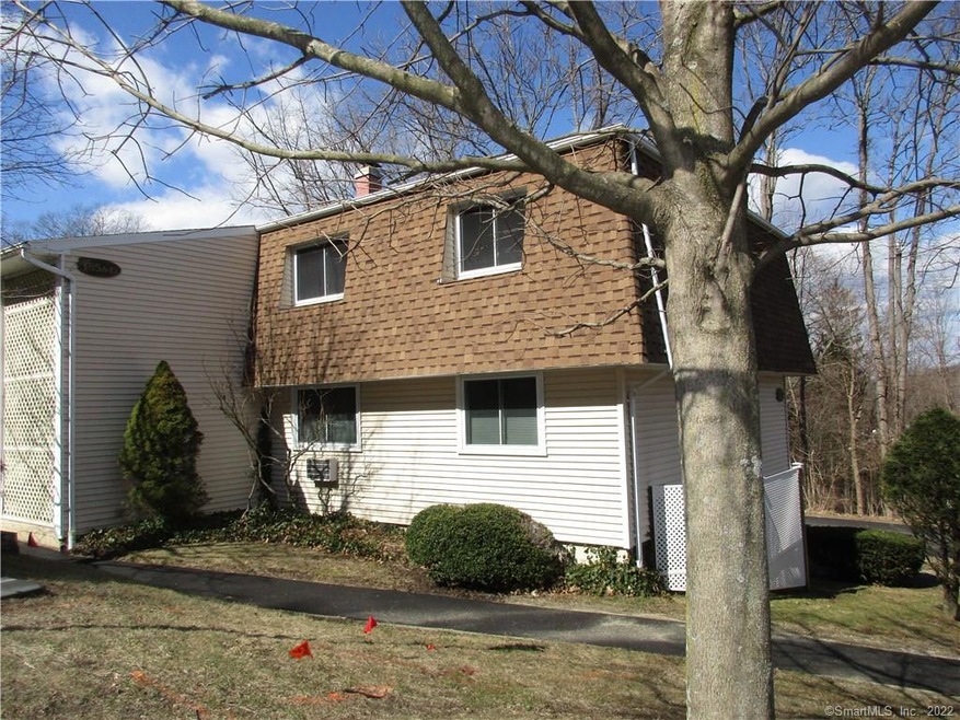 85 Chestnut St unit B, Bethel, CT 06801 - photo 1