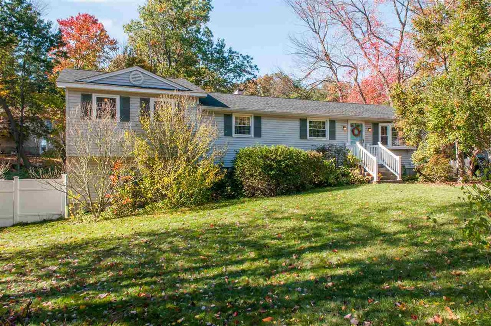 43 Tenby Dr, Nashua, NH 03062 - photo 1