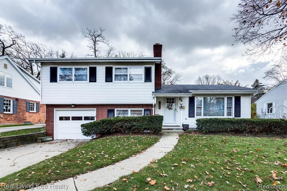 410 Edison Blvd, Port Huron, MI 48060 - photo 1