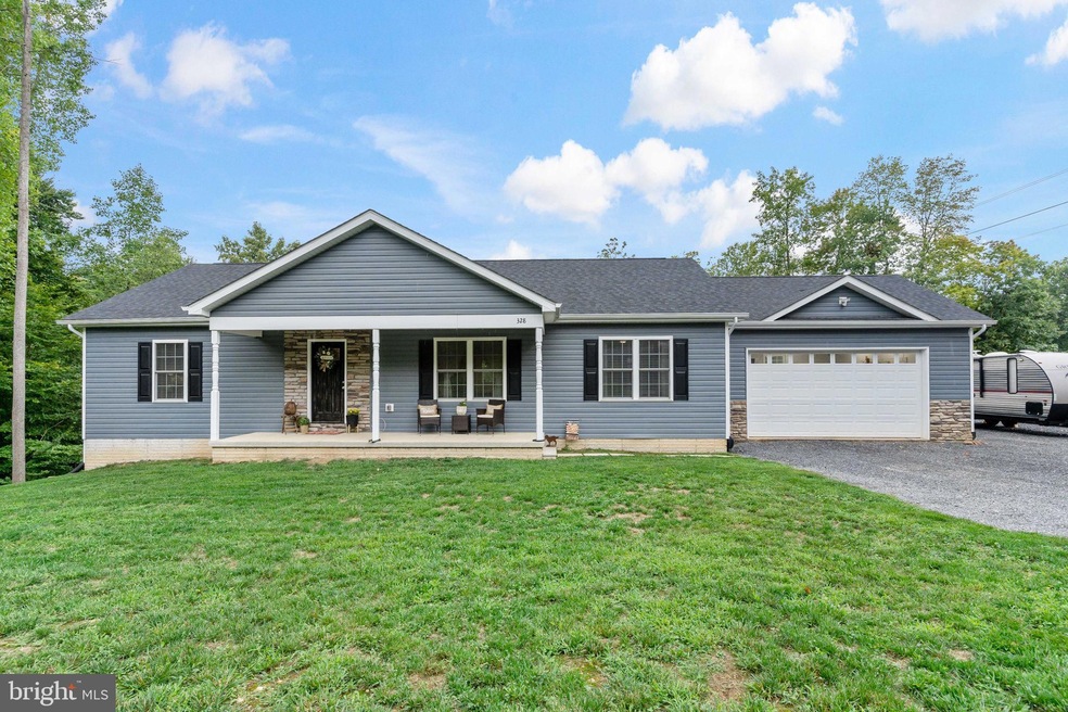 328 Warner Ln, Hedgesville, WV 25427 - photo 1