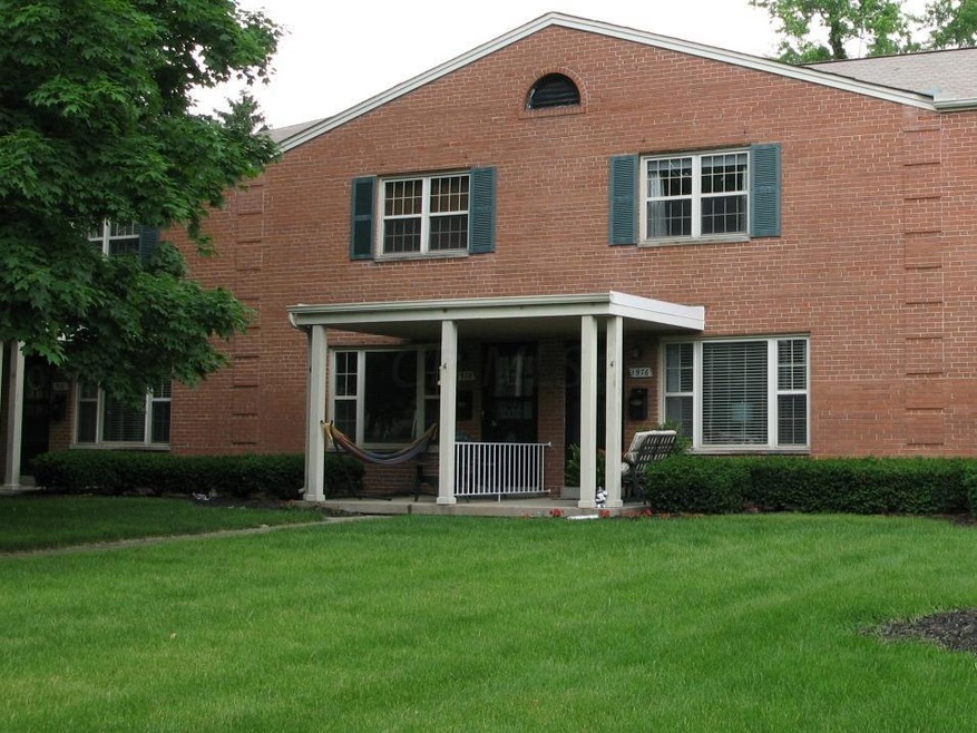 Front Porch & Lawn
