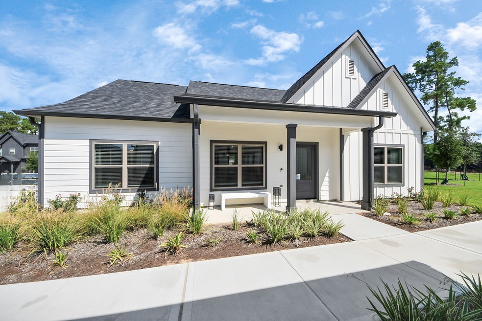 Welcome to an exclusive Gated Resort Style Community with a distinctive neighborhood feel that provides a maintenance free lifestyle.Nestled in Conroe offering Single Family Home-3 Bedrooms,2 baths, w/private back yard!