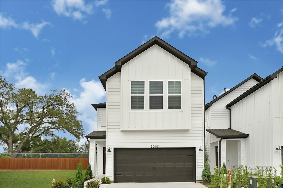 5009 Elizabeth City St, Houston, TX 77021 - photo 1