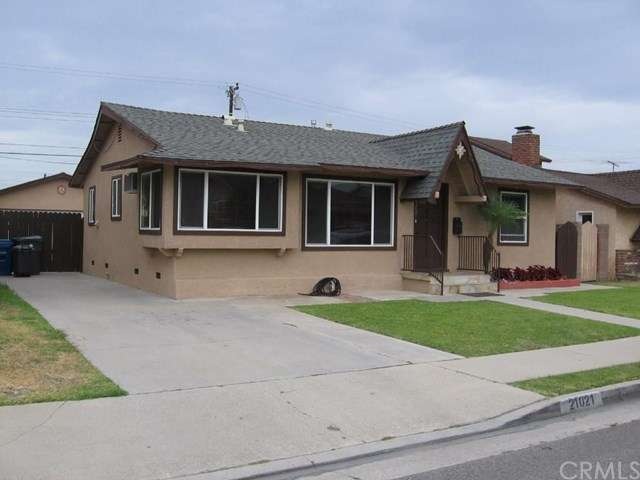 Very nice curb appeal. cul-de-sac location