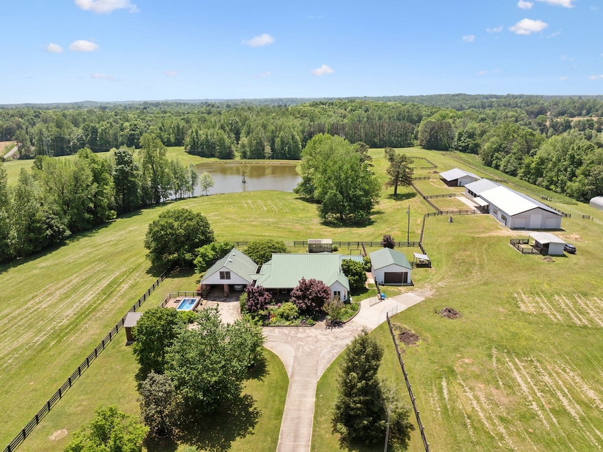 For Sale $925,000