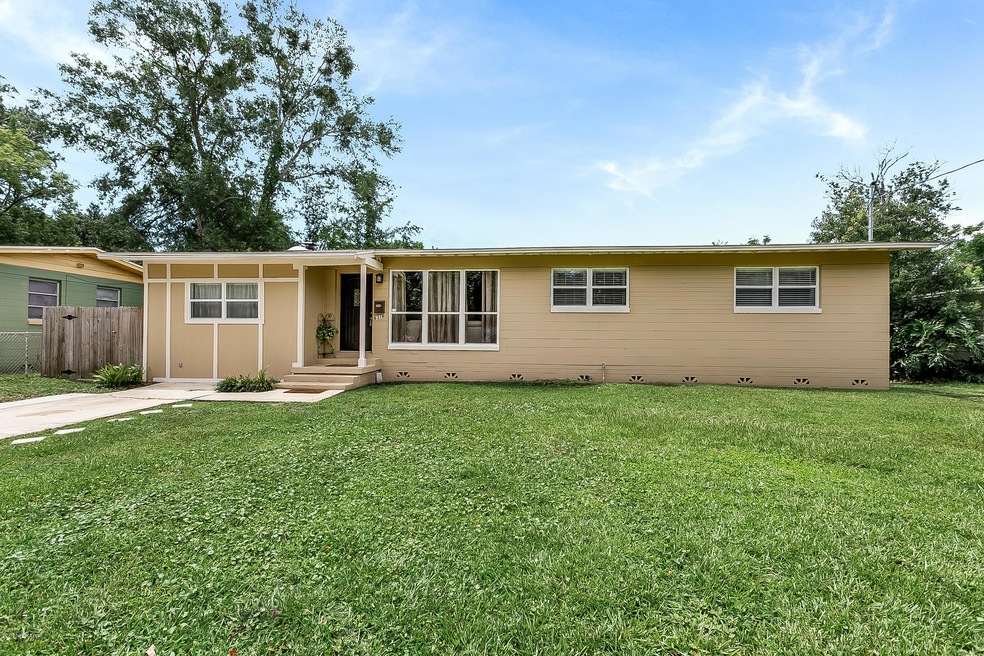 6316 Kennerly Rd, Jacksonville, FL 32216 - photo 1