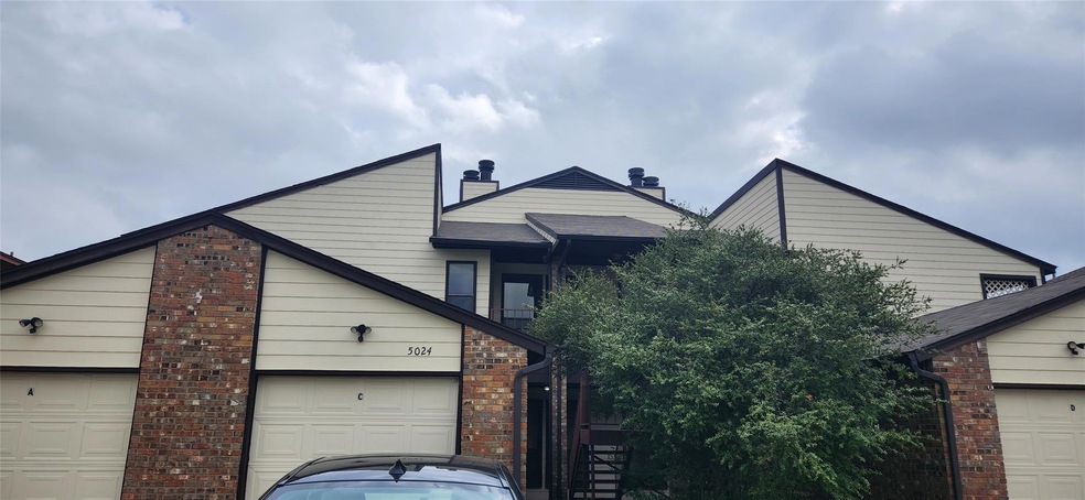 5024 Winder Ct unit C, North Richland Hills, TX 76180 - photo 1