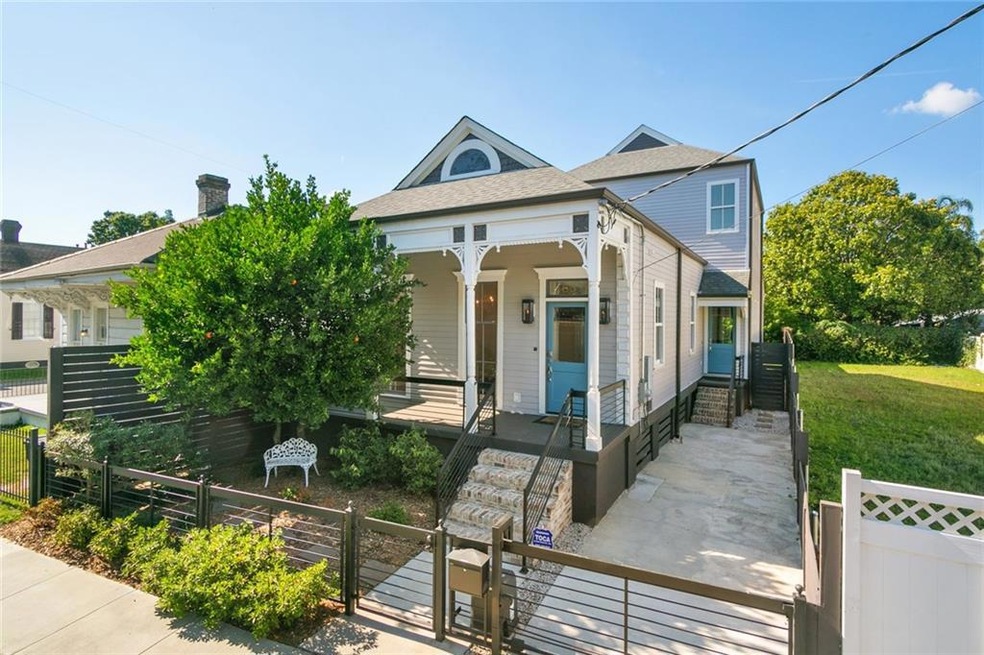 Stunning 1889 Renovation with Off-street, Motorize