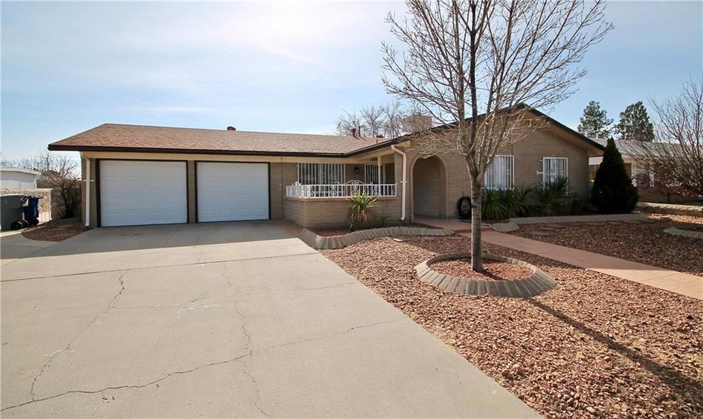 10740 Janway Dr, El Paso, TX 79935 - photo 1