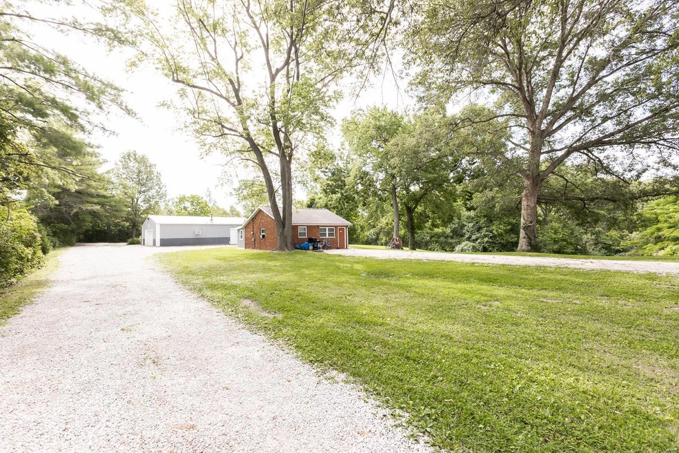 1101 Bethel Mine Rd, Caseyville, IL 62232 - photo 1