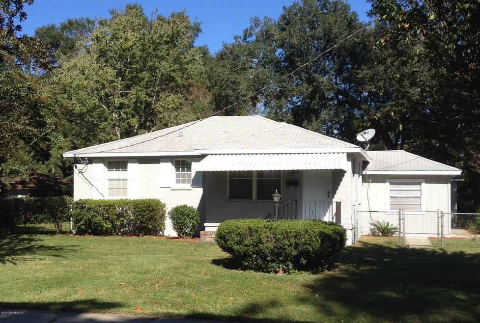 5071 Kingsbury St, Jacksonville, FL 32205 - photo 1