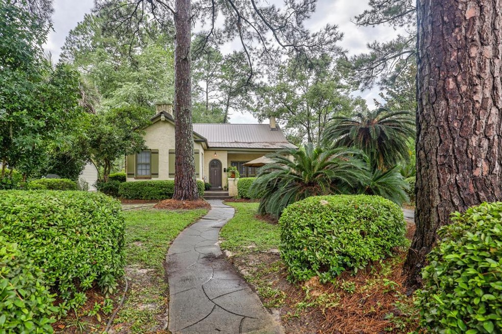 812 N Court St, Quitman, GA 31643 - photo 1