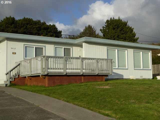 94017 Doyle Point Rd, Gold Beach, OR 97444 - photo 1