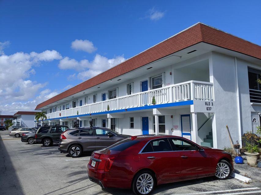 637 NE 6th Ct unit J, Boynton Beach, FL 33435 - photo 1