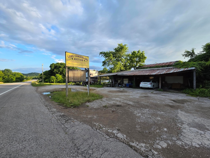 10279 S Highway 27, Burnside, KY 42519 - photo 1