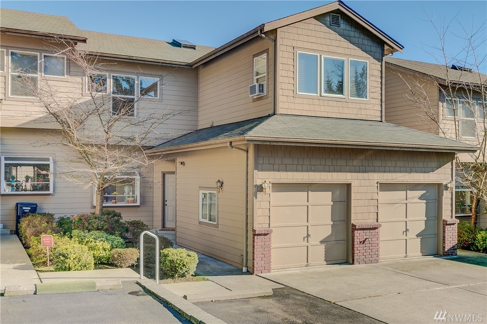 20901 Cypress Way unit 8, Lynnwood, WA 98036 - photo 1