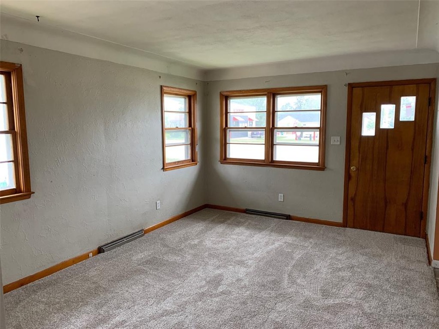 3211 Mount Vernon Rd SE, Cedar Rapids, IA 52403 - photo 1