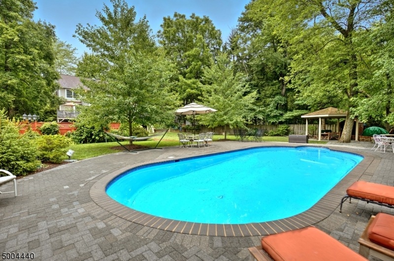 57 Old Colony Rd, Bernardsville, NJ 07924 - photo 1