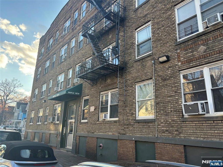 For Rent $2,100/month