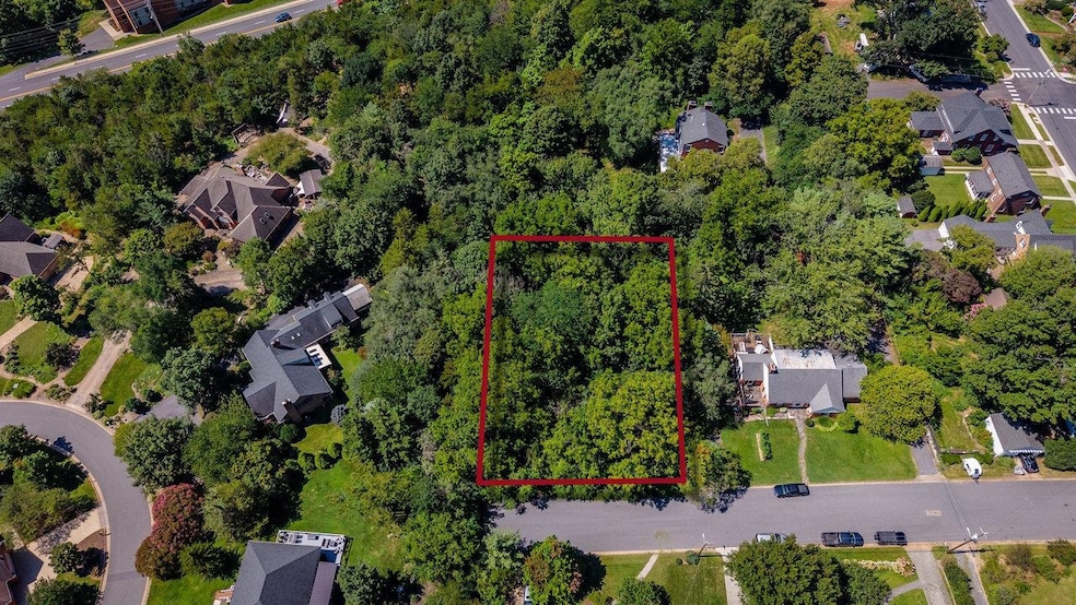 321 W View St, Harrisonburg, VA 22801 - photo 1