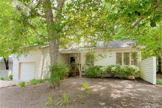 Welcome to 14210 Regatta Pointe Rd!