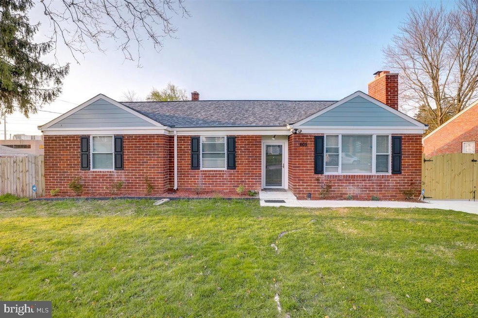 8605 Dunbar Ave, Hyattsville, MD 20785 - photo 1