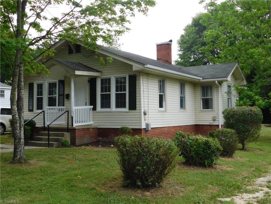 938 Lee St, Asheboro, NC 27203 - photo 1