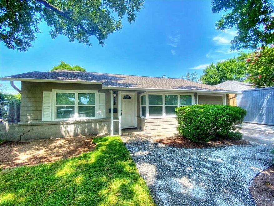 4114 Yupon St, Houston, TX 77006 - photo 1