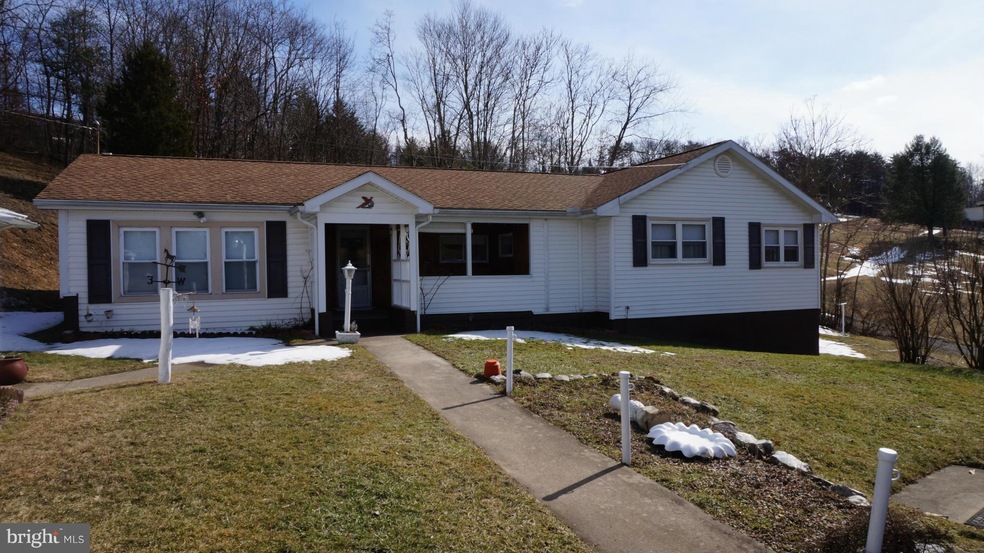19 Greenway Trail, Berkeley Springs, WV 25411 - photo 1
