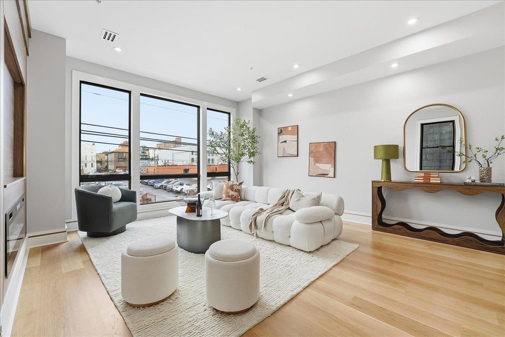 134 Hancock Ave unit 2, Jersey City, NJ 07307 - photo 1