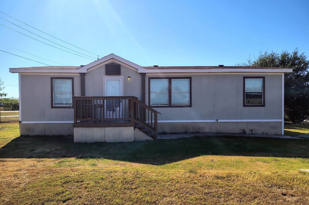 7601 Daffan Ln unit 120, Austin, TX 78724 - photo 1