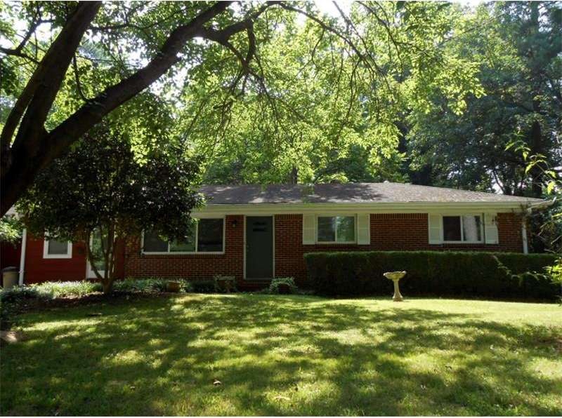 Just 1 mile from all the fun in East Atlanta Villa